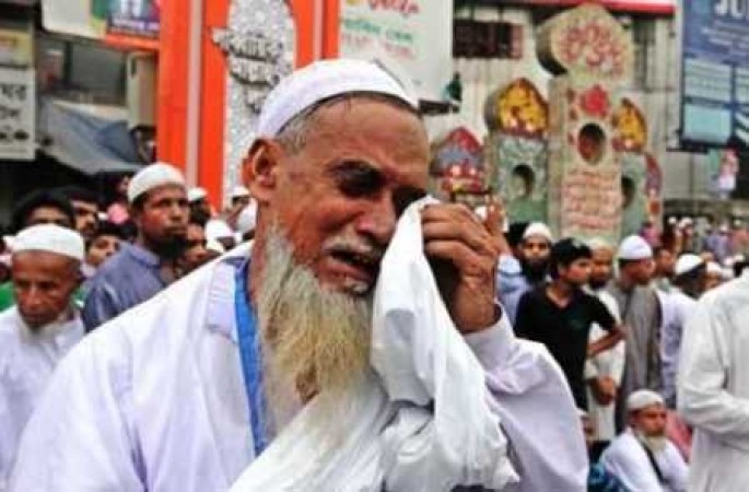 এজেন্সিগুলোর প্রতারণার কারনে অনেকে যেতে পারছেন না হজে, শেষ মুহুর্ত ক্যাম্পে কান্নার রোল।।   