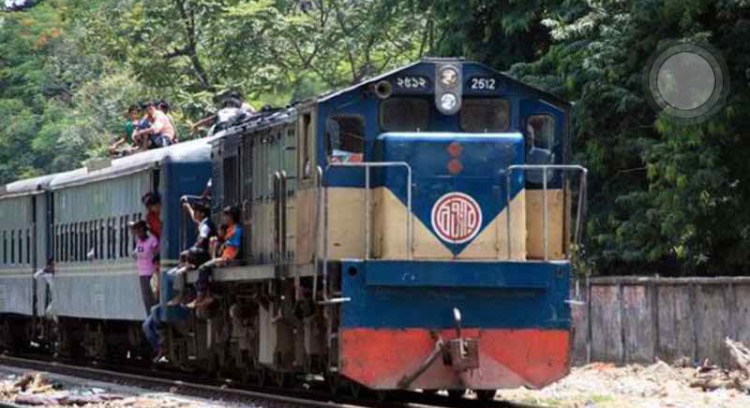 ঢাকা রাজশাহী ট্রেন চলাচল বন্ধ