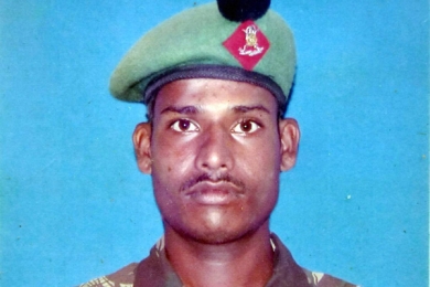 জীবন যুদ্ধে হেরে গেলেন হনুমানথাপ্পা ।।