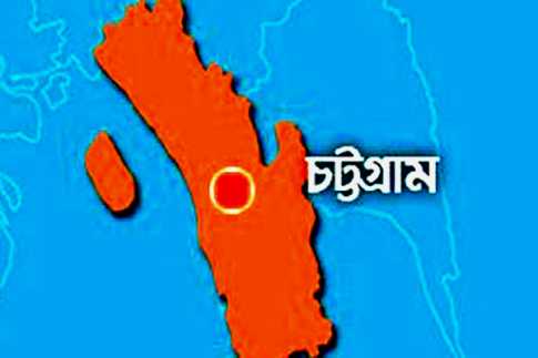 চট্টগ্রামের জেলা পুলিশের বিশেষ অভিযানে  ২০০ লিটার চোলাই মদসহ গ্রেফতার ১০১ ।।