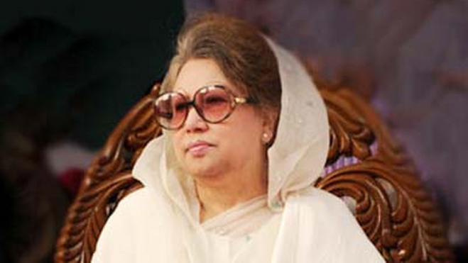 একুশের প্রথম প্রহরে শহীদ মিনারে যাবেন খালেদা জিয়া ।।