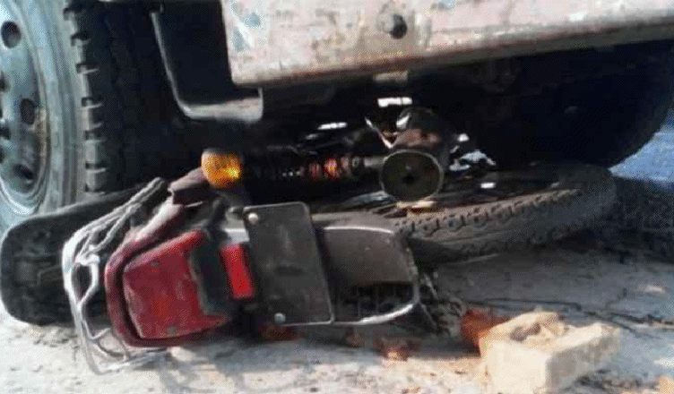 উজিরপুরে বাসের চাপায় দুই মোটর সাইকেল আরোহী নিহত ।।