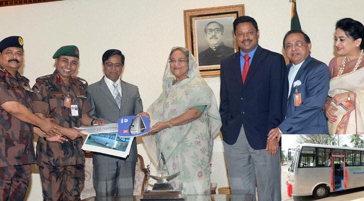 স্কুল-কলেজ শিক্ষার্থীদের যাতায়াতের সুবিধার্থে মাননীয় প্রধানমন্ত্রী হস্তান্তর করলেন ৭টি বাস ।।