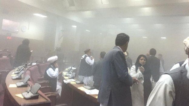 কাবুলে আফগান পার্লামেন্ট ভবনে রকেট হামলা