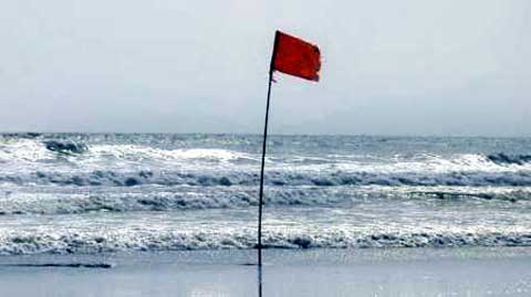 চট্টগ্রাম ও কক্সবাজারে ৩ নম্বর স্থানীয় সতর্কতা সংকেত ।।