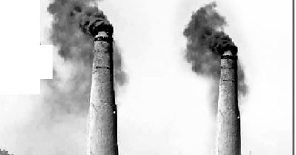 সিরাজগঞ্জে ইট ভাটার ধোঁয়ায় ফসল পুড়ে ছাই ।।