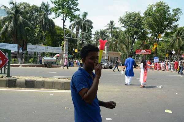 বিকেল পাঁচটাতেই ফাঁকা করে দেওয়া হলো রমনা ।।