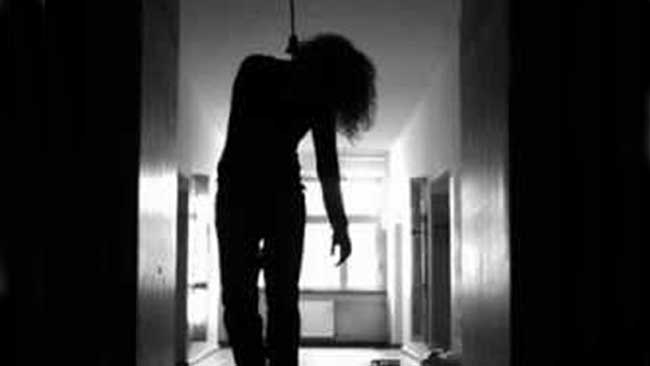 পরীক্ষা না দিতে পারায় স্কুলছাত্রীর আত্মহত্যা: ২ শিক্ষক আটক ।।