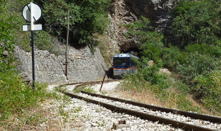 বান্দরবানে পাহাড়ের নিচ দিয়ে ট্রেন যাবে মায়ানমার ।।