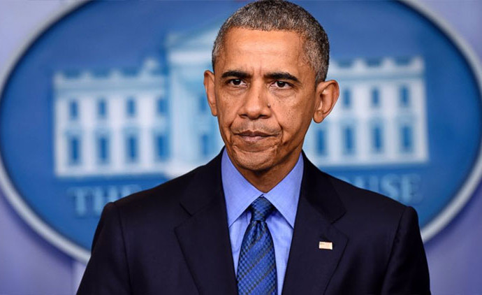 ওবামাই প্রথম মার্কিন প্রেসিডন্ট হিসেবে দ্বিতীয় বিশ্বযুদ্ধে পরমানু বোমায় ধংস হওয়া হিরোশিমায় যাচ্ছেন।