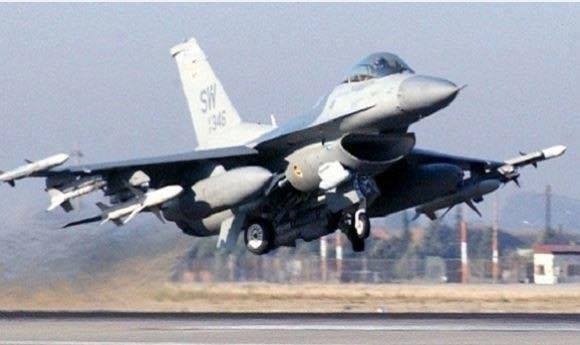 ভারতকে এফ ১৬ যুদ্ধবিমান দেওয়ায় খুশী নন মার্কিন সেনেটররা