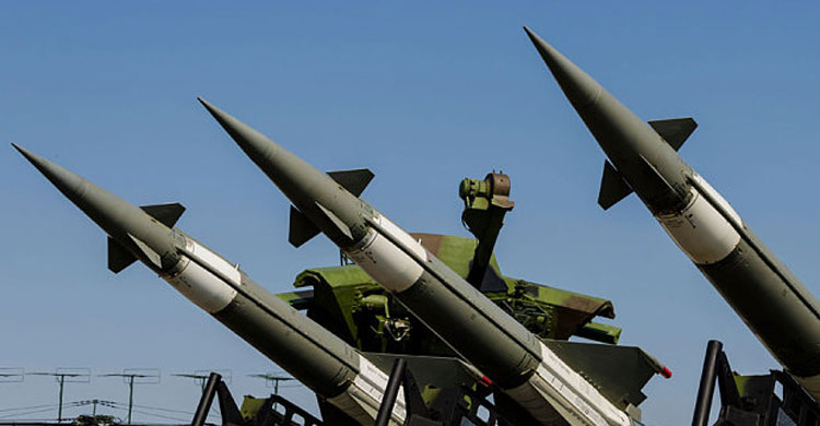 ক্ষেপণাস্ত্র প্রতিরক্ষায় ৩৮০০ কোটি ডলার ব্যয় করবেন মার্কিন প্রসিডেন্ট ওবামা ।।