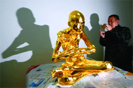 চীনে সোনায় মোড়ানো হল বৌদ্ধ ভিক্ষুর মমি ।।