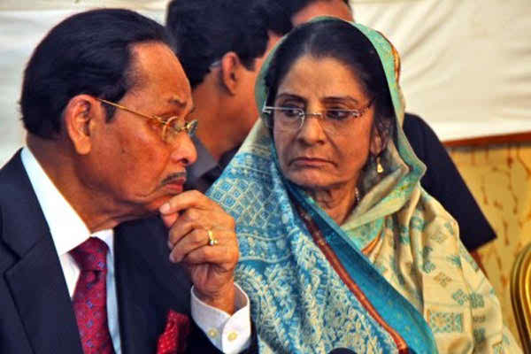 জাতীয় পার্টিতে নাটকীয় মোড় ।। এরশাদ-রওশন একই মঞ্চে