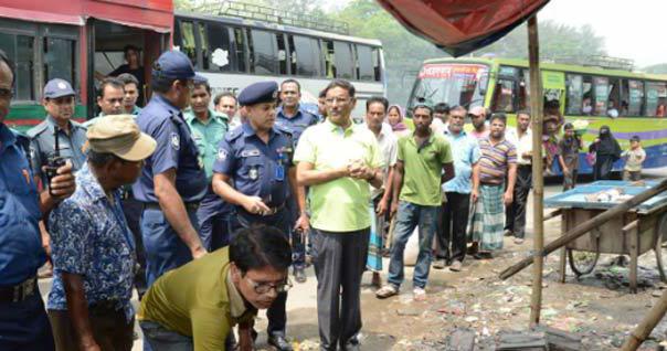 শুধু রাস্তায় নয় এবার বিআরটিসি’র ডিপোতে সড়ক পরিবহন মন্ত্রীর হানা ।। কর্তব্য অবহেলায় ম্যানেজার বরখাস্ত