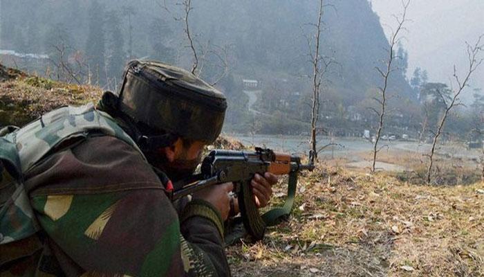 কাশ্মীরের পুলওয়ামায় সেনা-জঙ্গি গুলির লড়াই, মৃত ৩ জঙ্গি