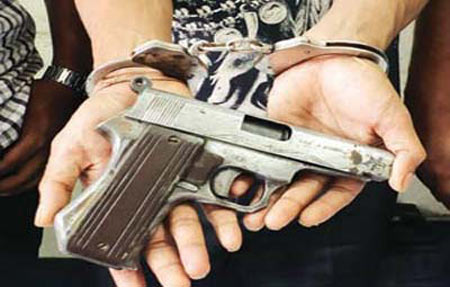 বিদেশি পিস্তলসহ ছিনতাইকারী আটক...