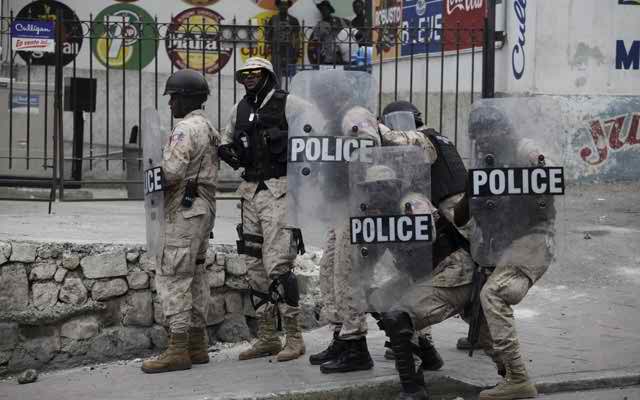 হাইতিতে বন্দুকধারীদের গুলিতে নিহত ৬.....