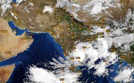 ঘূর্ণিঝড় মোকাবেলায় সর্বোচচ সতর্ক সরকার ।। উপকূলের জেলা গুলোর সরকারী কর্মকর্তা-কর্মচারীদের সাপ্তাহিক ছুটি বাতিল