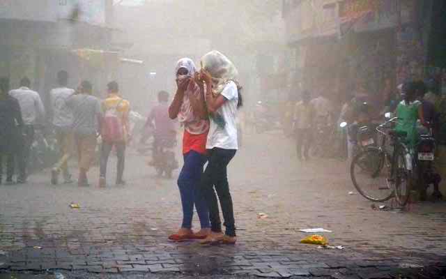 উত্তর প্রদেশে ধূলিঝড়ে ৫ জনের মৃত্যু