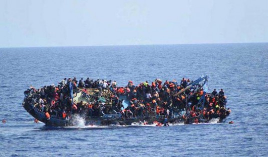 ভূমধ্যসাগরে লিবীয় উপকূলে শরণার্থীদের নৌকা ডুবে ৩০ জনেরও বেশী মানুষের মৃত্যুর শঙ্কা