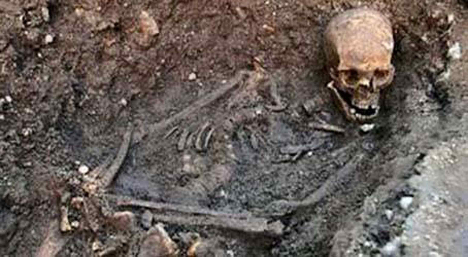 বান্দরবানের লামায় জঙ্গল থেকে অজ্ঞাত নারীর কঙ্কাল উদ্ধার।।