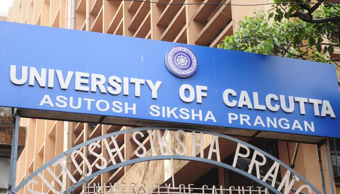 কলকাতা বিশ্ববিদ্যালয়ের উপাচার্য নিজের চাকরির মেয়াদ বাড়তে চাননা....