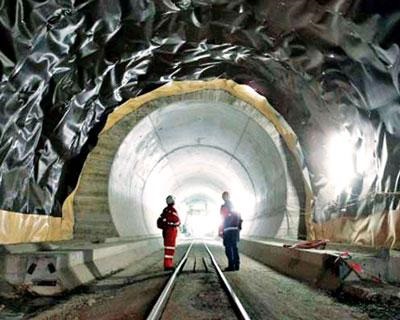 বিশ্বের দীর্ঘ এবং গভীরতম সুড়ঙ্গ রেলপথ সুইজারল্যান্ডে
