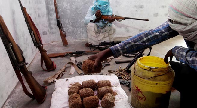 কলকাতায় বোমা তৈরির কারখানা সন্ধান ....