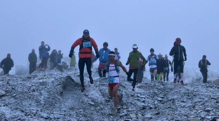 ‘এভারেস্ট’ ম্যারাথনে জয়ী নেপালি সেনা ।।