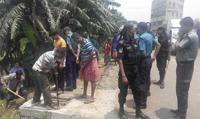 রাজধানী থেকে ৩ হাজার ফুট অবৈধ গ্যাস লাইন উচ্ছেদ.....