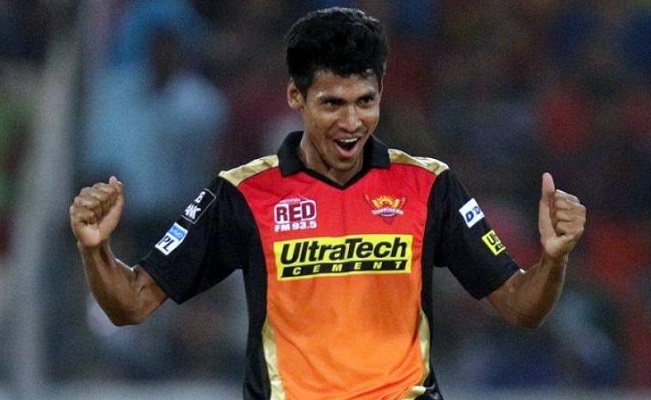 আইপিএলের সেরা একাদশে বাংলাদেশের মুস্তাফিজুর রহমান