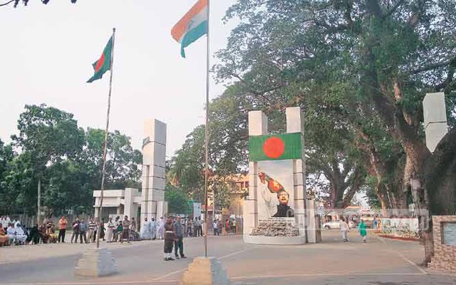 ভারতে পর্যটকের তালিকায় বাংলাদেশিদের অবস্থান দ্বিতীয় ।।