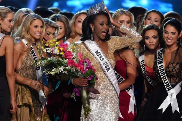 মিস ইউএসএ খেতাব জিতলেন মার্কিন সেনা কর্মকর্তা দেশাউনা বারবার