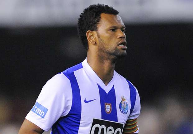 ফুটবল দুনিয়ার কাসানোভা রোনালদোকে নিয়ে নানা বিতর্ক