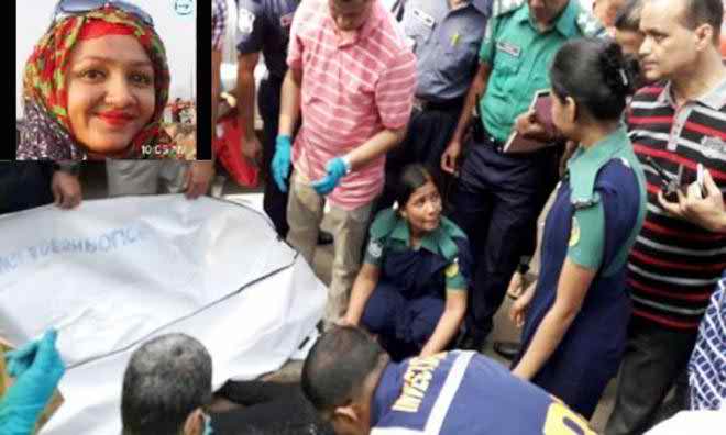 পুলিশ সুপার পত্নী মাহমুদা খানমের হত্যাকান্ডের বিচারের দাবিতে মানববন্দন