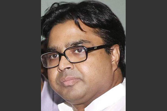 গুলিস্তানে সড়কের পরিস্থিতি পরিদর্শনে দক্ষিনের মেয়র খোকন ।।