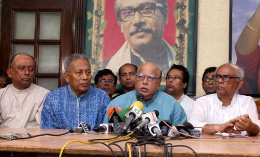 সাম্প্রতিক সব হত্যাকাণ্ডের প্রতিবাদে ১৪ দলের মানববন্ধন ১৯ জুন