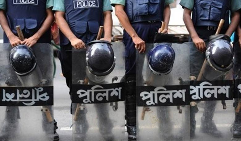 সাতক্ষীরায় পুলিশ অভিযানে আটক মোট ৪৮ জন।।