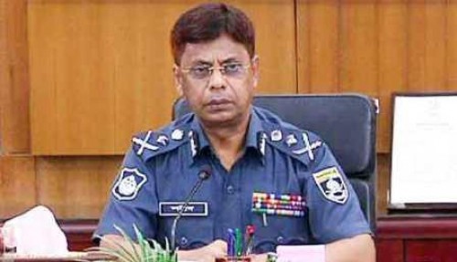 গণমাধ্যম ও মানবাধিকার কমিশনের সমালেচনায় আইজিপি ।।