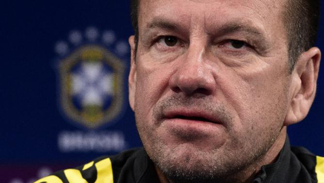 ফটবল খেলে নয়, বিতর্কিত গোলে ব্রাজিলকে কোপা আমেরিকা থেকে বিদায় করা হয়েছে: ব্রাজিলীয় কোচ দুঙ্গা