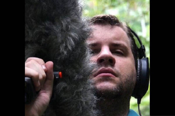 শব্দ শুনেই ৩০০০ পাখির নাম বলে দিতে পারেন এক অন্ধ ।।