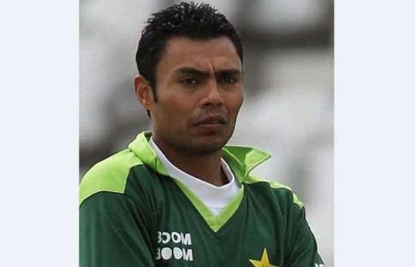 হিন্দু বলেই পাকিস্তানে বৈষম্যের শিকার হলেন দিনেশ কানেরিয়া!