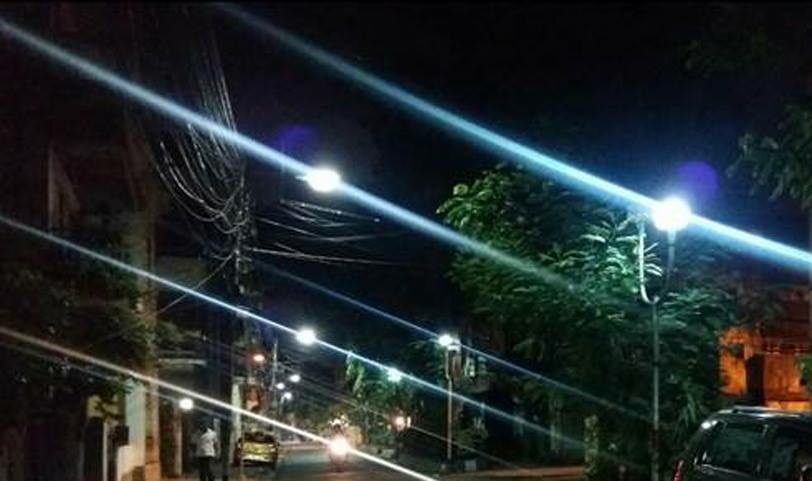 লাগবে না ল্যাম্পপোস্ট, এখন থেকে আলো দিবে রাস্তার সিমেন্টই