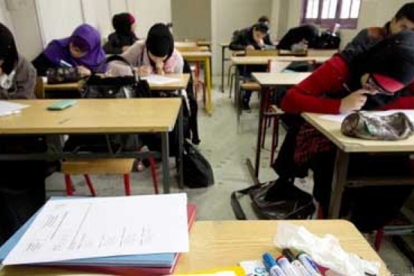ব্রিটেনে রোজার মধ্যে পরীক্ষা : মুসলিম শিক্ষার্থীরা উদ্বিগ্ন