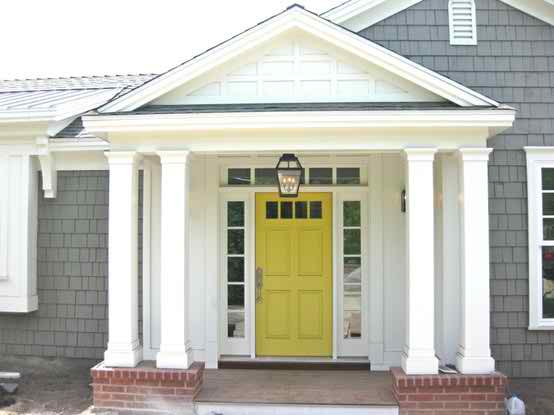 অতিথির আগমণ, দরজা খুলতেই বাড়ির মালিক হতবাক!!