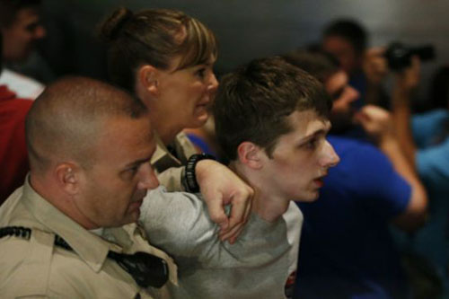 ট্রাম্পকে হত্যাচেষ্টাকারী ব্রিটিশ যুবক গ্রেফতার ।।