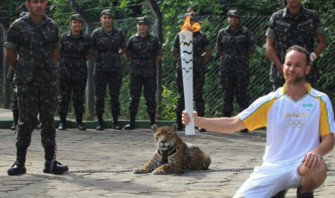 অলিম্পিক মশাল র‍্যালি শেষেই জাগুয়ারকে গুলি করে হত্যা