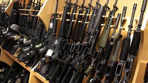 মার্কিনীদের অস্ত্র বিক্রী হ্রাসের নমুনা ।। মার্কিন যুক্তরাষ্ট্রে গত এক সপ্তাহে ৩০ হাজারেরও বেশি রাইফেল বিক্রি করেছে একটি অনলাইন সপ....