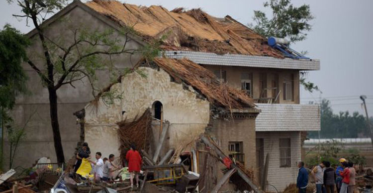 চীনে পূর্বাঞ্চলীয় জিয়াংসু প্রদেশে ঘূর্ণিঝড় ও শিলাবৃষ্টির কারণে মৃতের সংখ্যা ১০০ ছাড়িয়েছে , আহত ৮০০